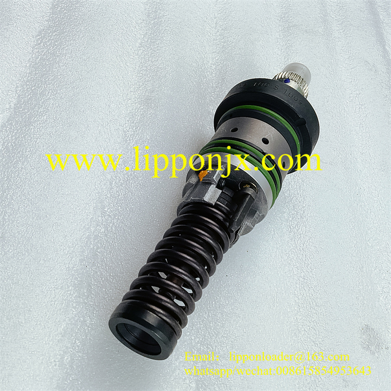 Fuel Injection Pump 05715333  20460072 BOMAG Road Roller C140 Excavator Engine Part